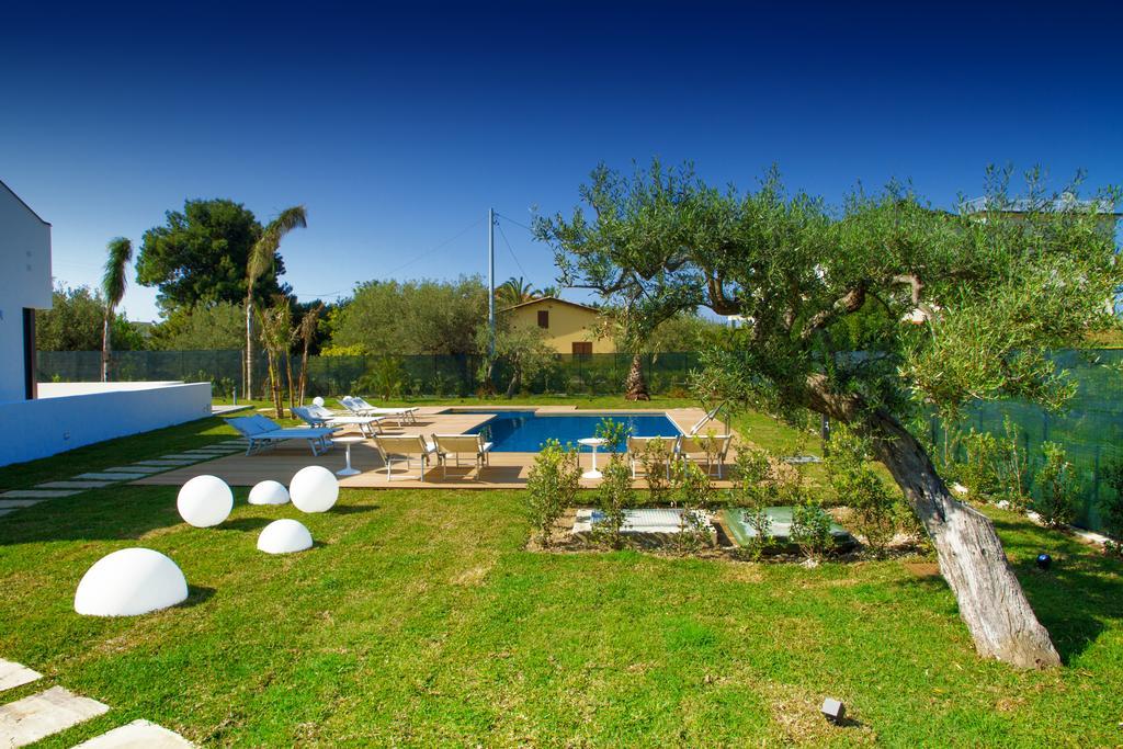 Baia Degli Ulivi Apartments 切法卢 外观 照片