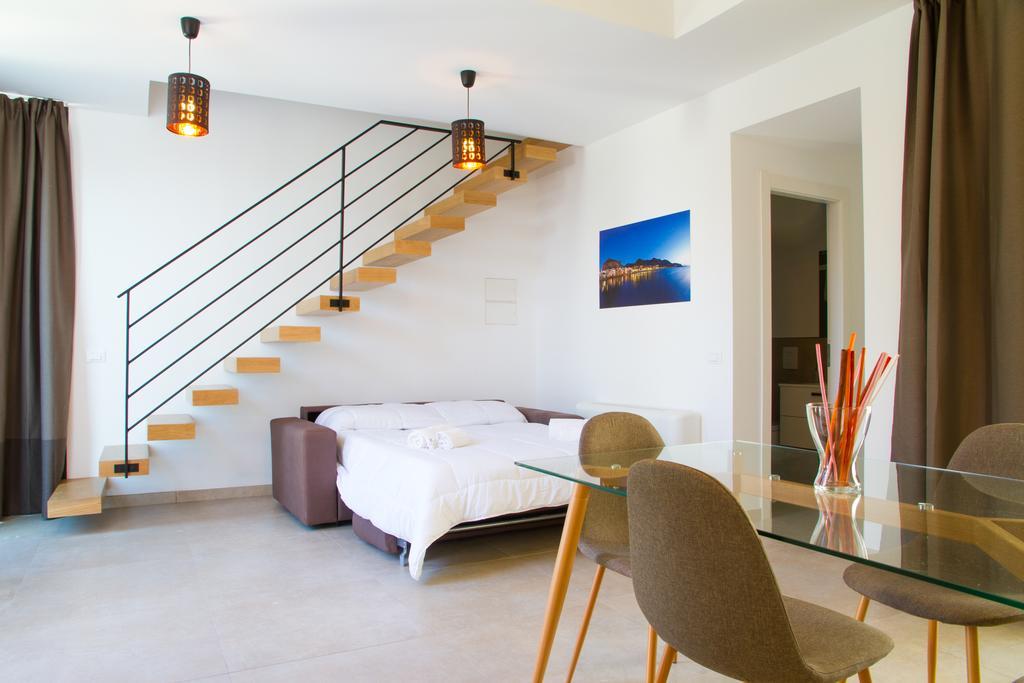 Baia Degli Ulivi Apartments 切法卢 外观 照片