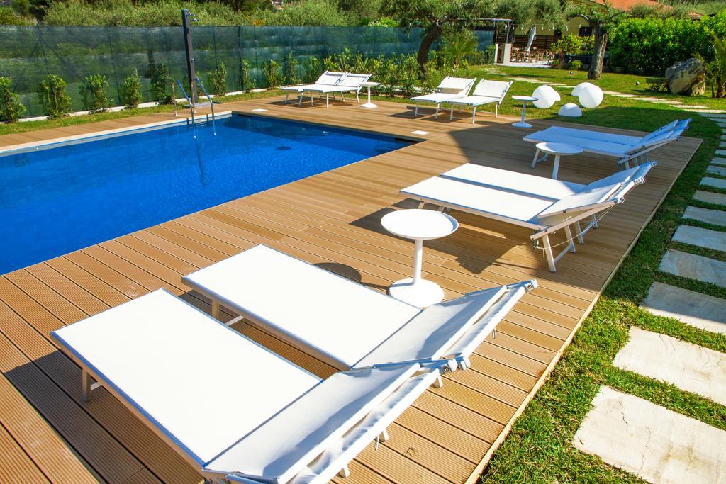 Baia Degli Ulivi Apartments 切法卢 外观 照片