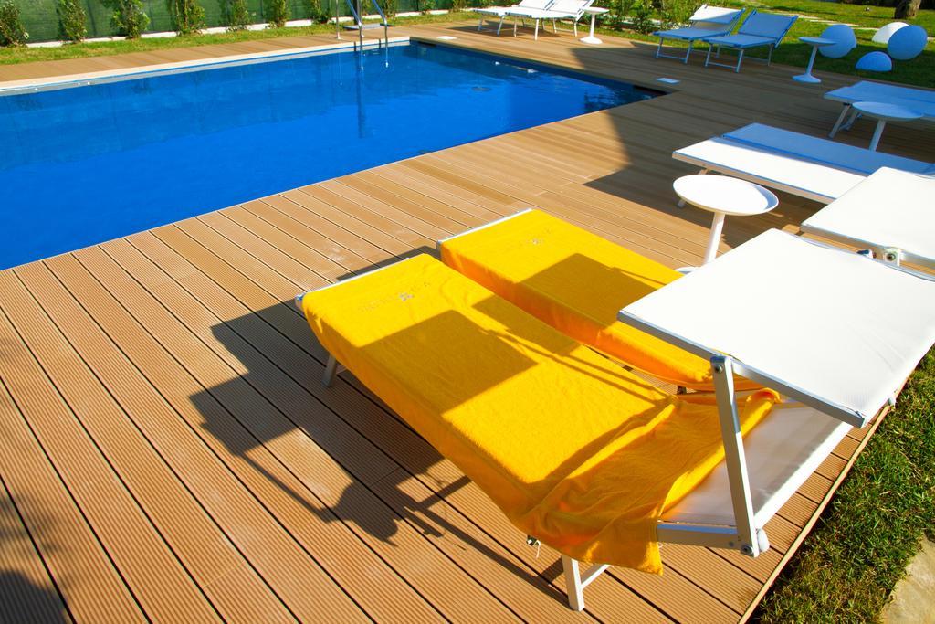 Baia Degli Ulivi Apartments 切法卢 外观 照片