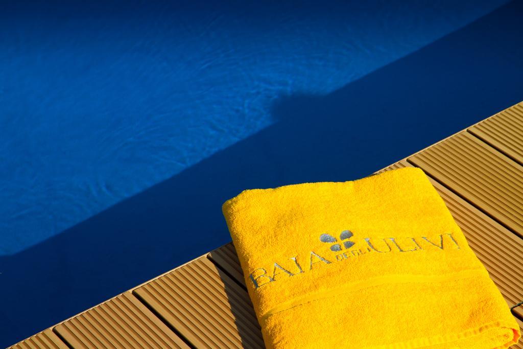 Baia Degli Ulivi Apartments 切法卢 外观 照片