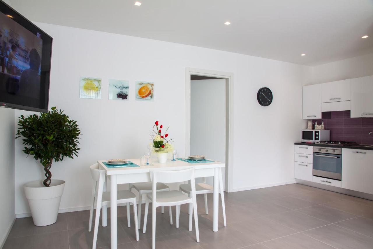 Baia Degli Ulivi Apartments 切法卢 客房 照片